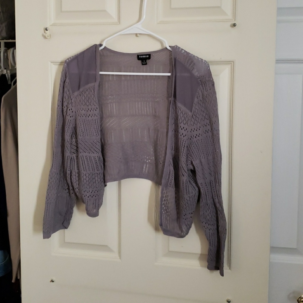 🔴Torrid Cropped Sweater/Jacket